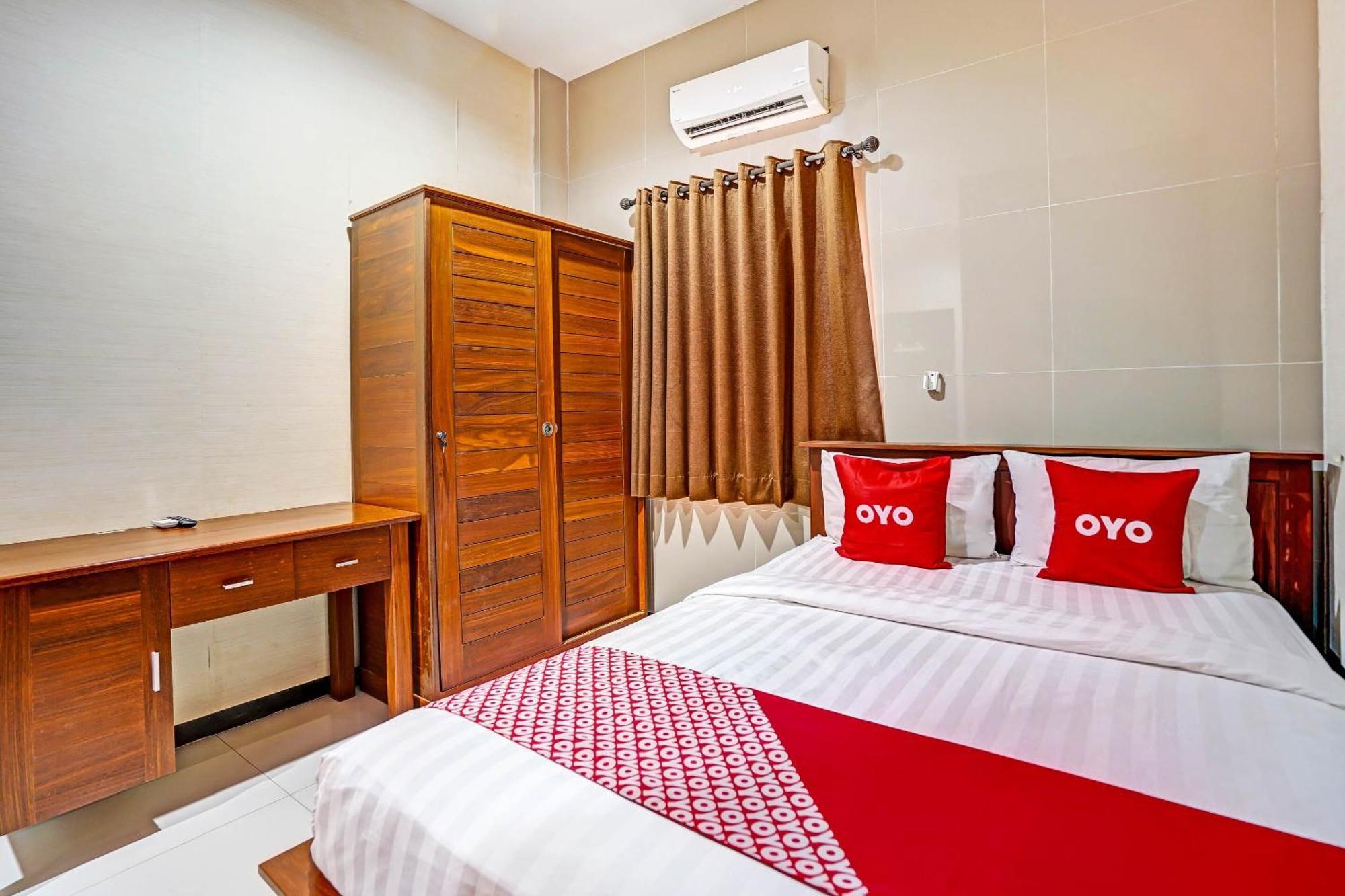 Oyo 90889 Dkb Residence Surabaya Luaran gambar
