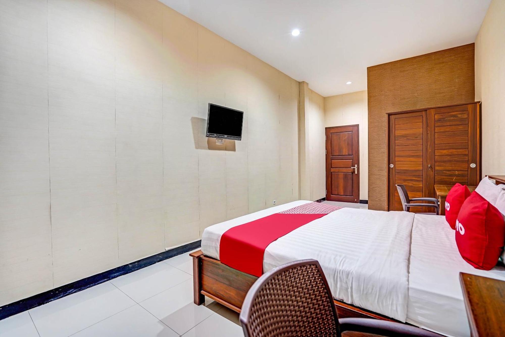 Oyo 90889 Dkb Residence Surabaya Luaran gambar